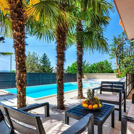 Appartement Abros Priz - Hr-10317-03 By Interhome Crikvenica